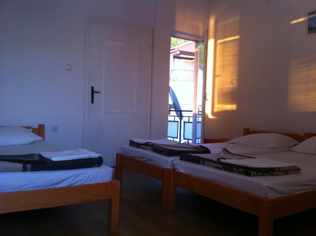 Guest House Lokoski Peštani 部屋 写真