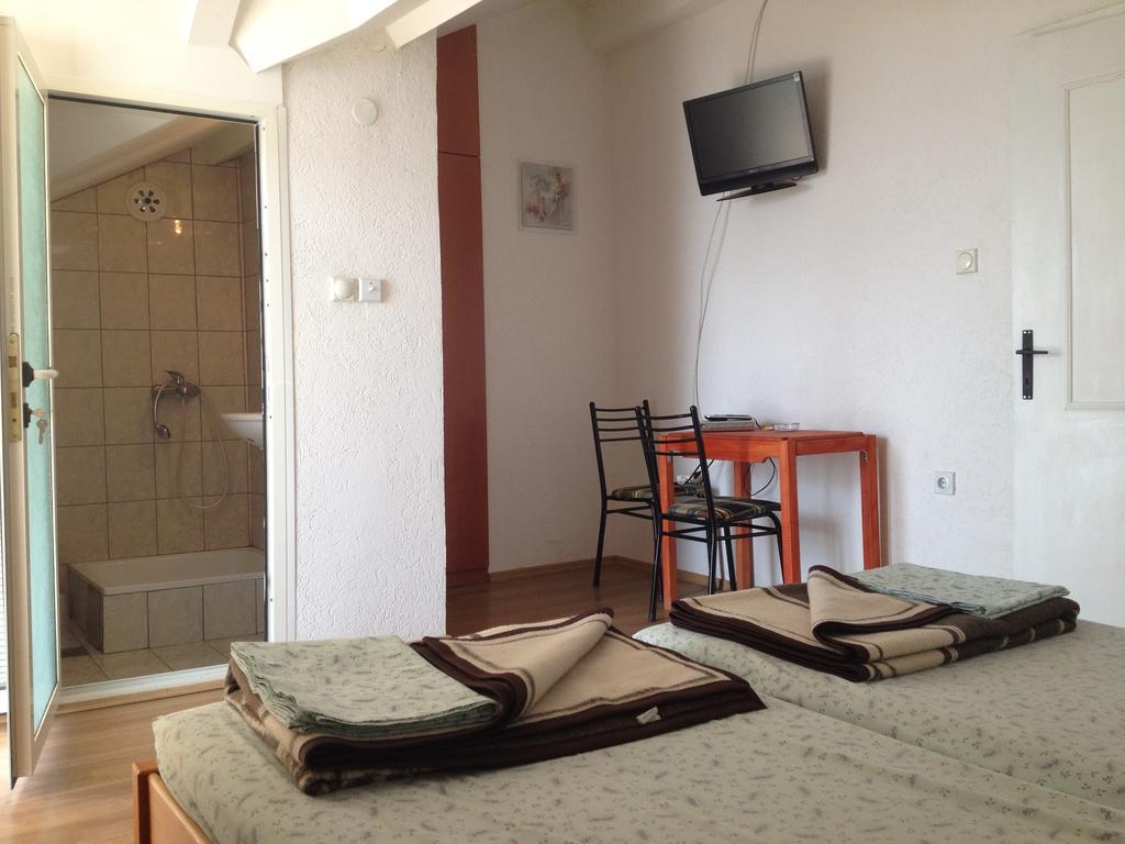 Guest House Lokoski Peštani 部屋 写真