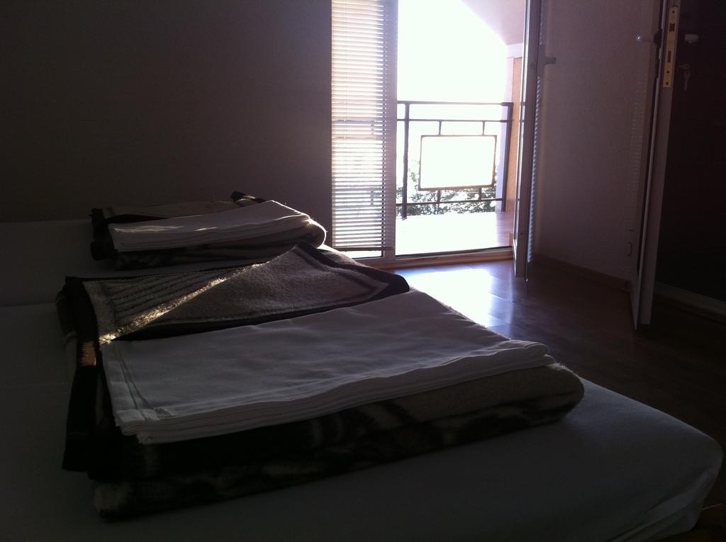 Guest House Lokoski Peštani 部屋 写真